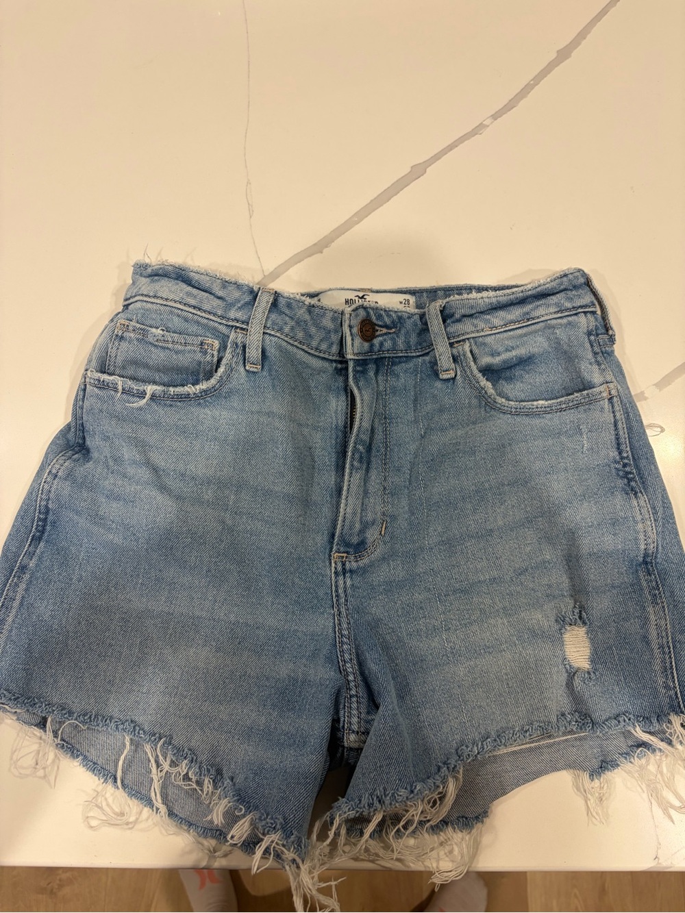 Hollister women’s high rise curvy mom shorts light